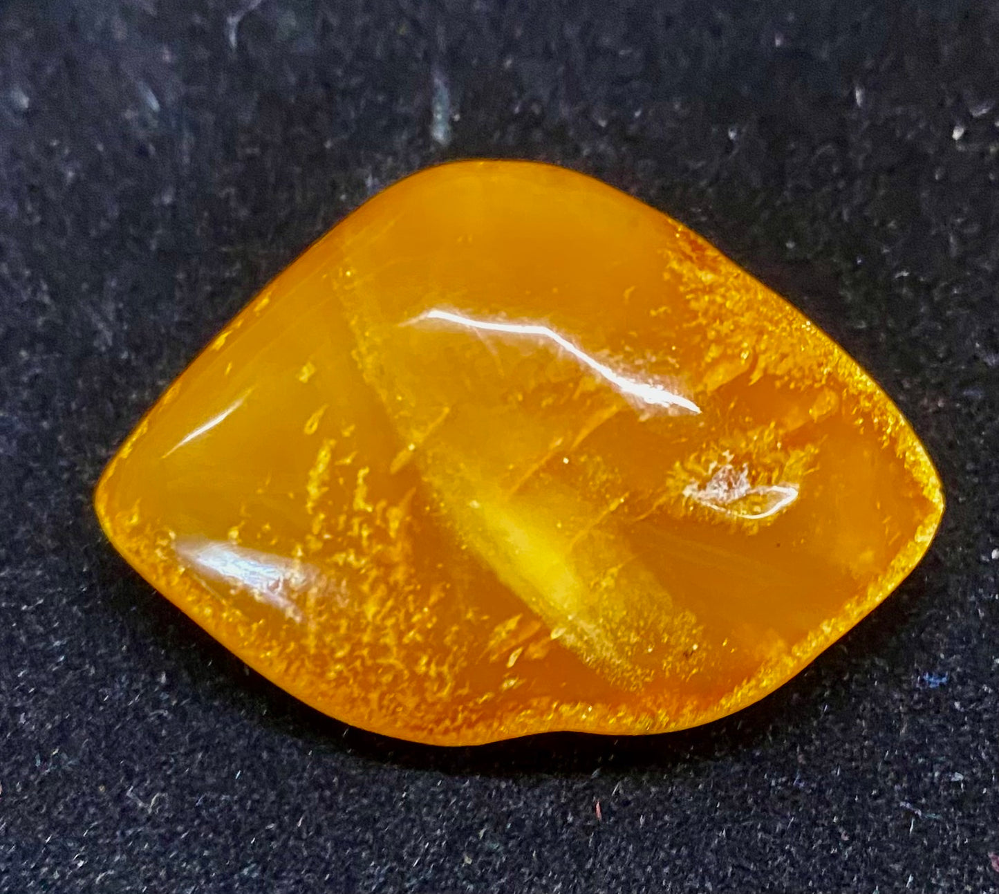 Baltic Amber Brooch/Pin (0658)