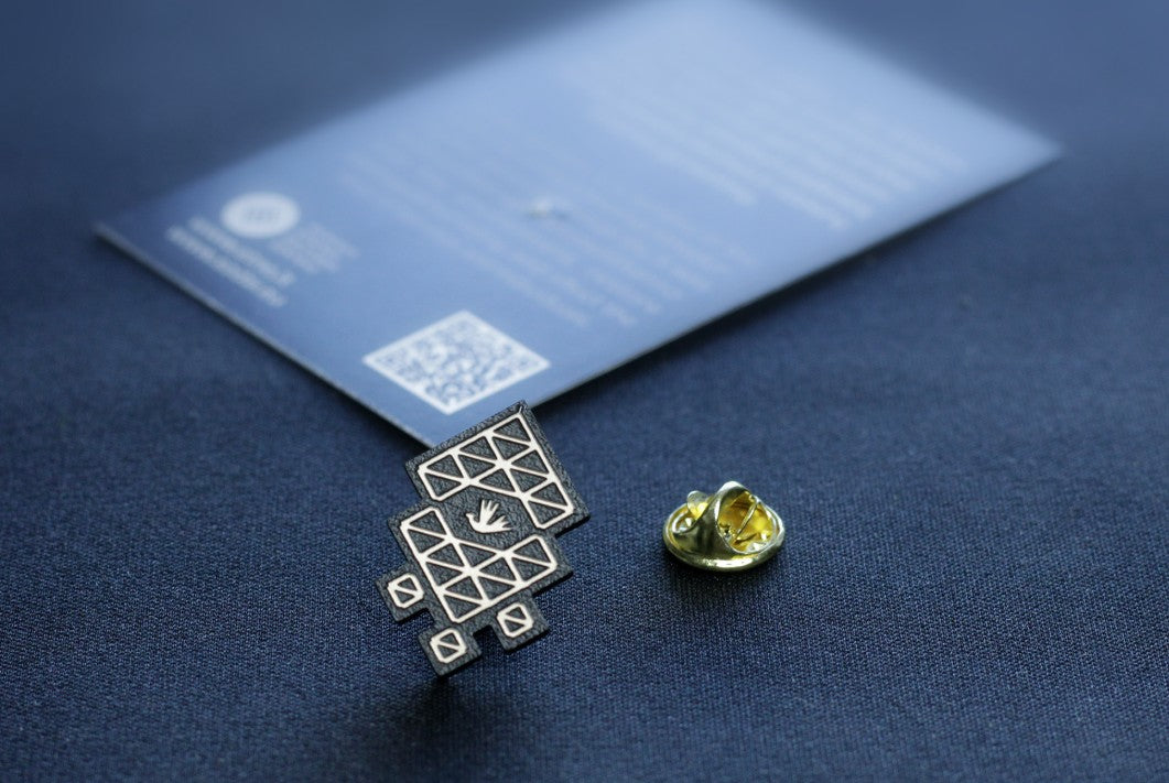 Lapel Pin - Straw Gardens