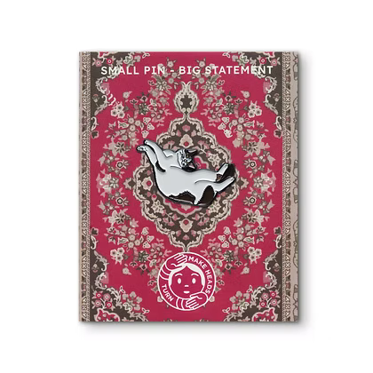 Lapel Pin - Look At Me! Cat