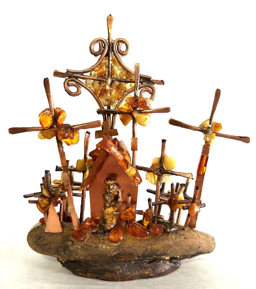 Miniature Hill Of Crosses Sculpture (3351) – Balzekas Museum Gift Shop