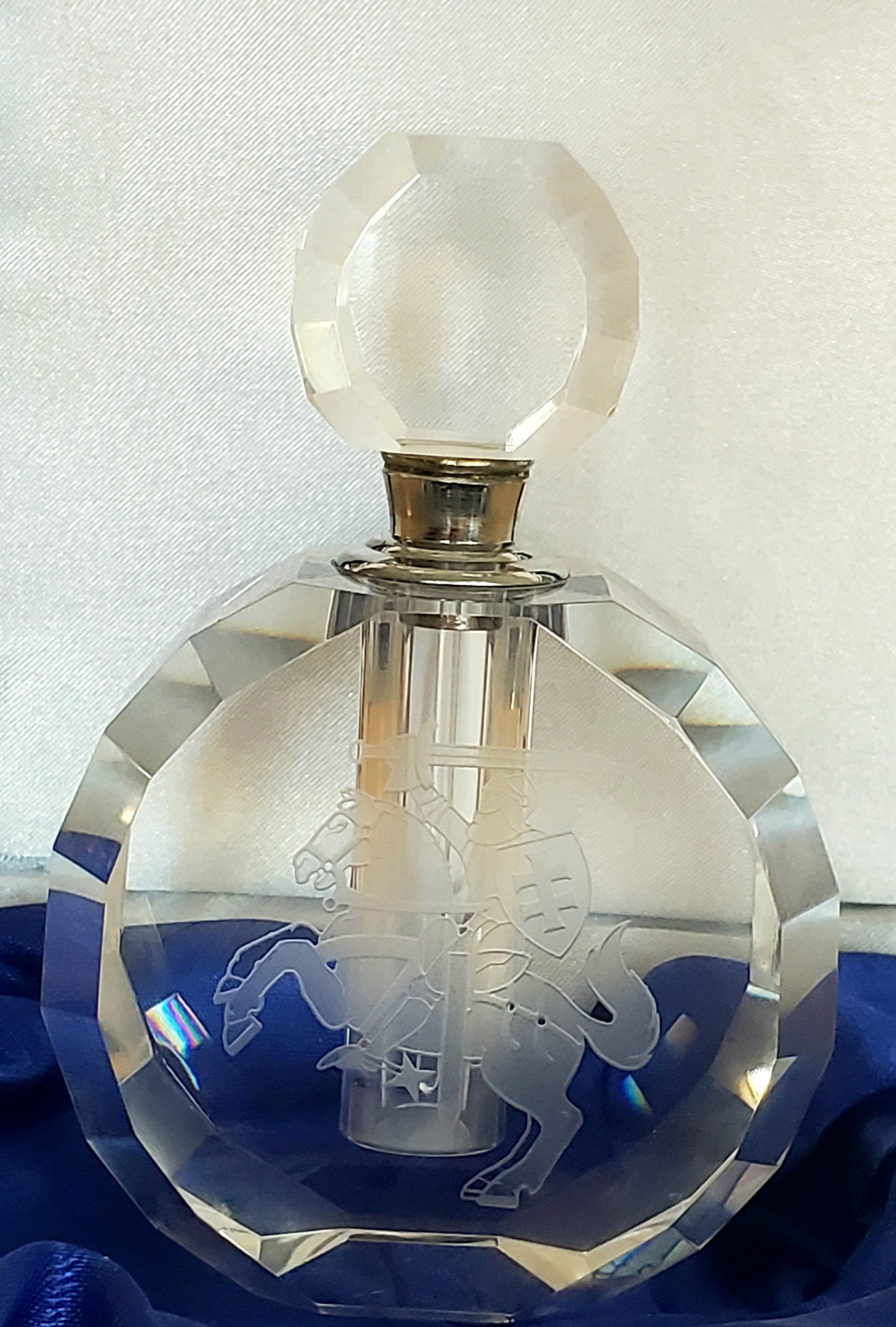 Crystal Perfume Bottle with Vytis (2763)