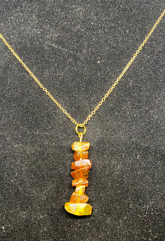 Amber Pendant on Gold Tone Chain (0051)