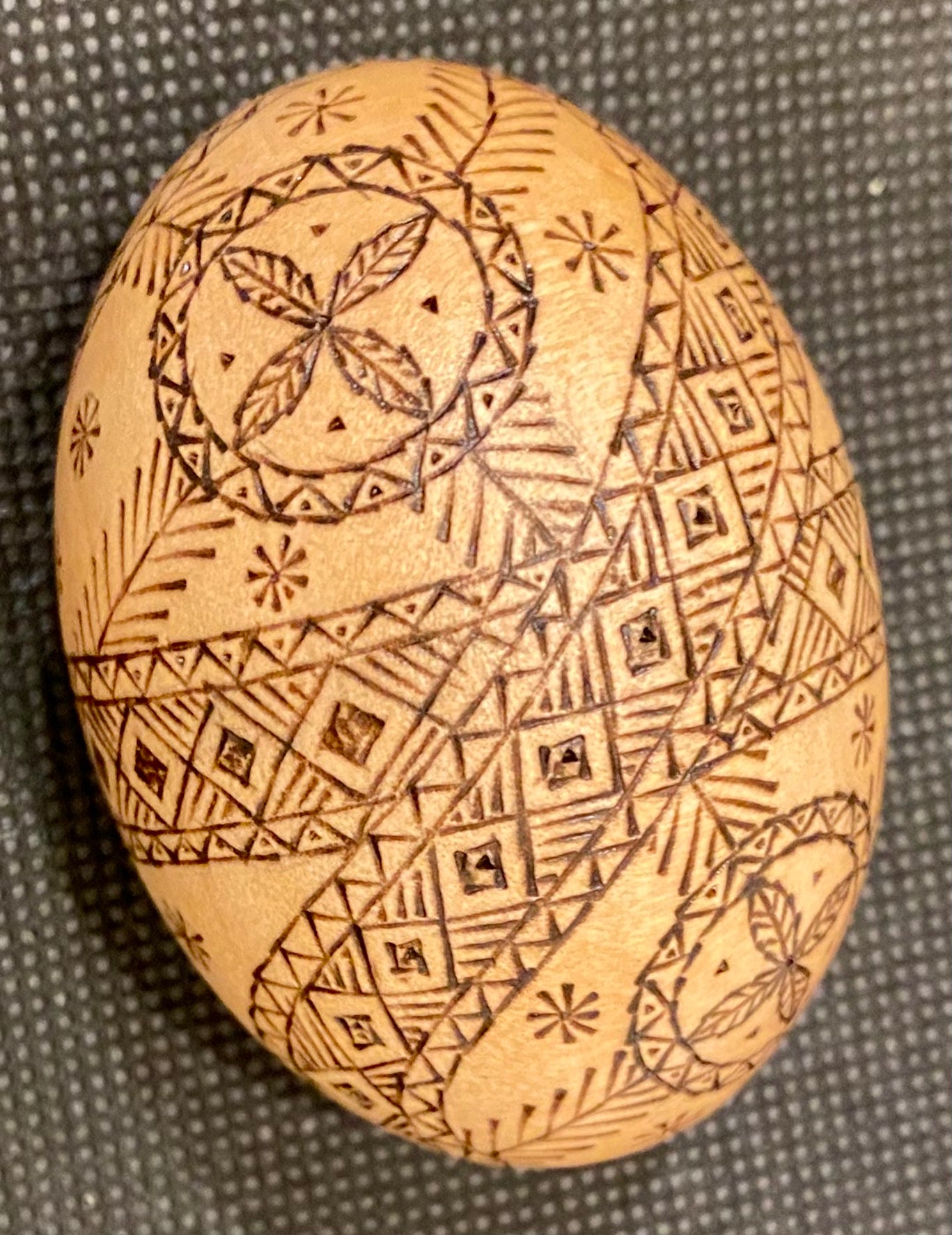 Pyrography Egg (0648)