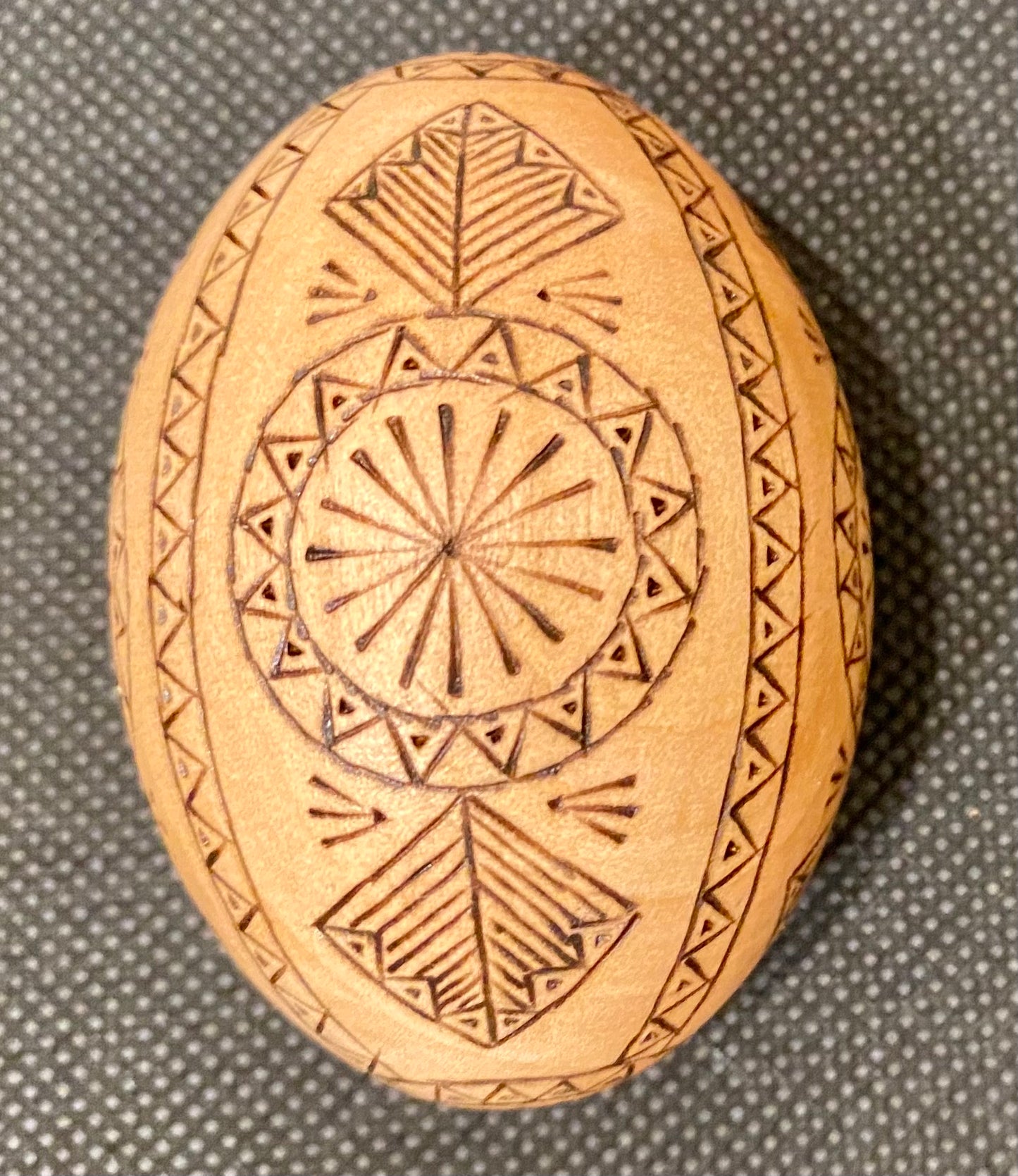 Pyrography Egg (0648)