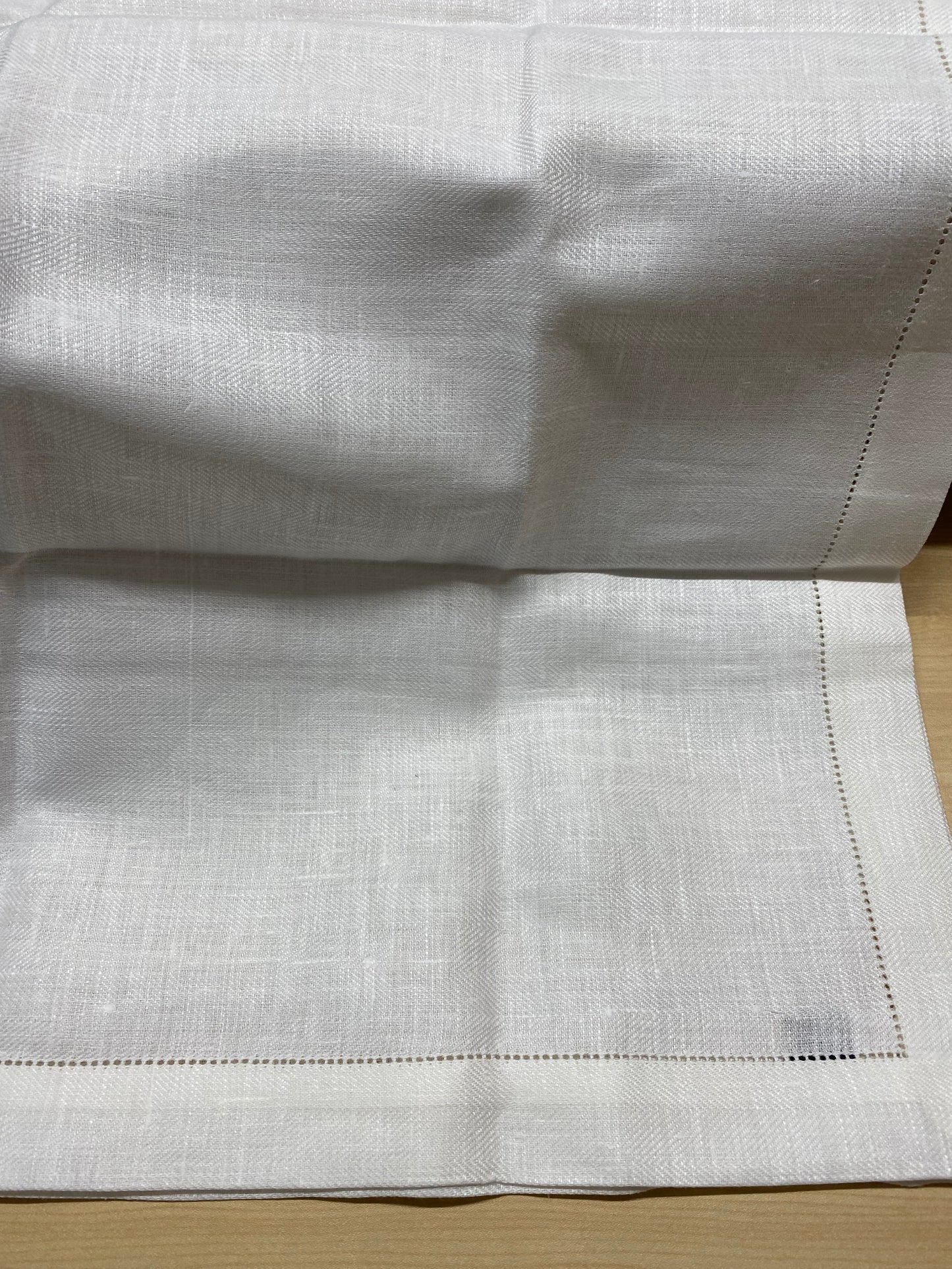 Linen Table Runner (3284)