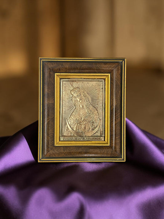 Blessed Virgin Mary Portrait [Aušros Vartai]