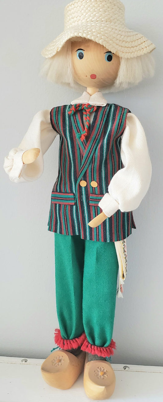 Wooden Lithuanian Doll (2652)