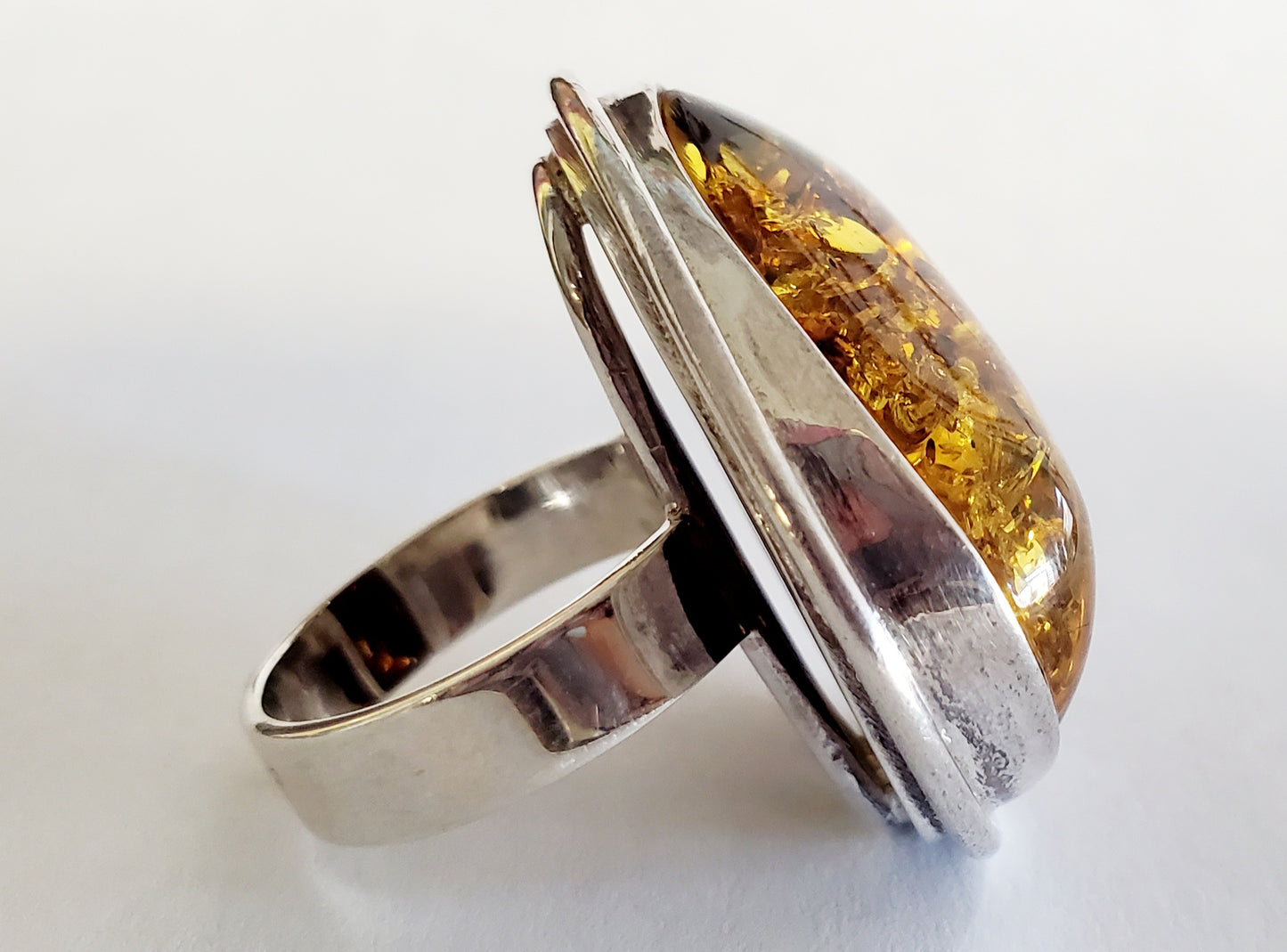 Baltic Amber & Silver Ring (0953)