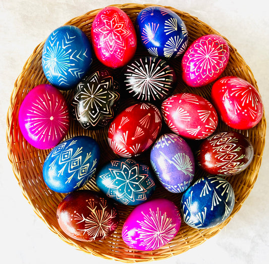 Decorated Easter Egg [Margučiai] (3646/3666/3667)